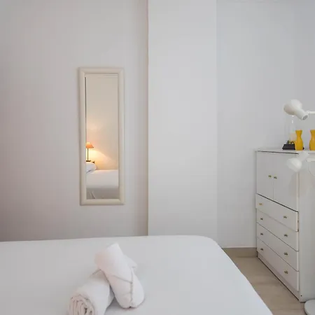 Cozy Mesa Y López House&courtyard 5min Walking To Canteras Apartamento *