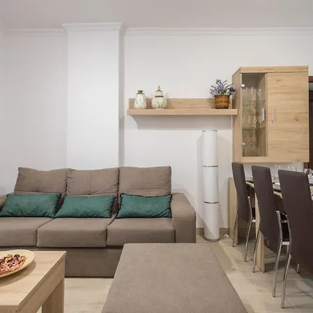 Cozy Mesa Y Lopez House&courtyard 5min Walking To Canteras شقة