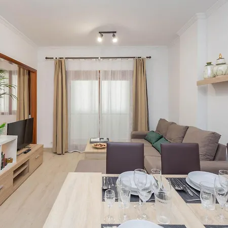 Cozy Mesa Y Lopez House&courtyard 5min Walking To Canteras Las Palmas de Gran Canaria